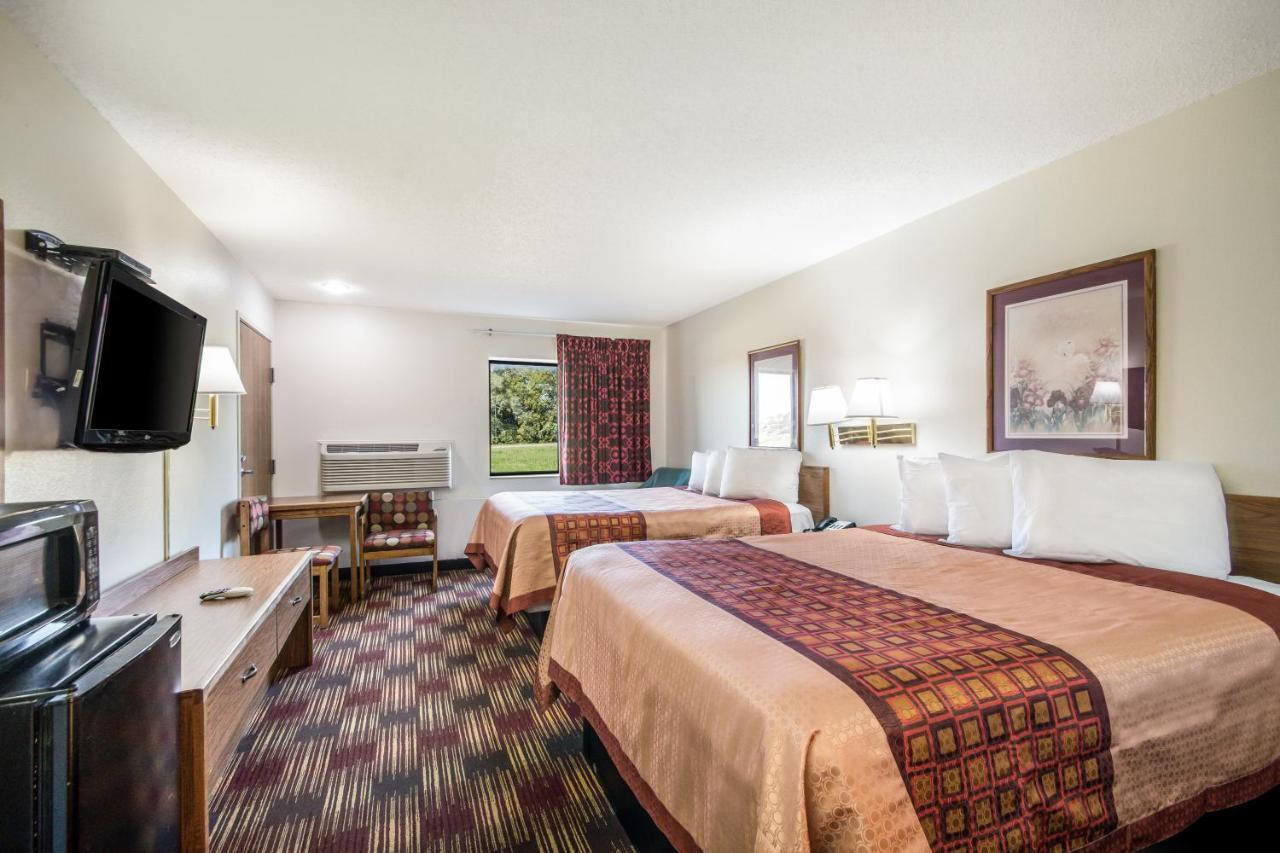 Americas Best Value Inn & Suites Harrisonville Exterior foto