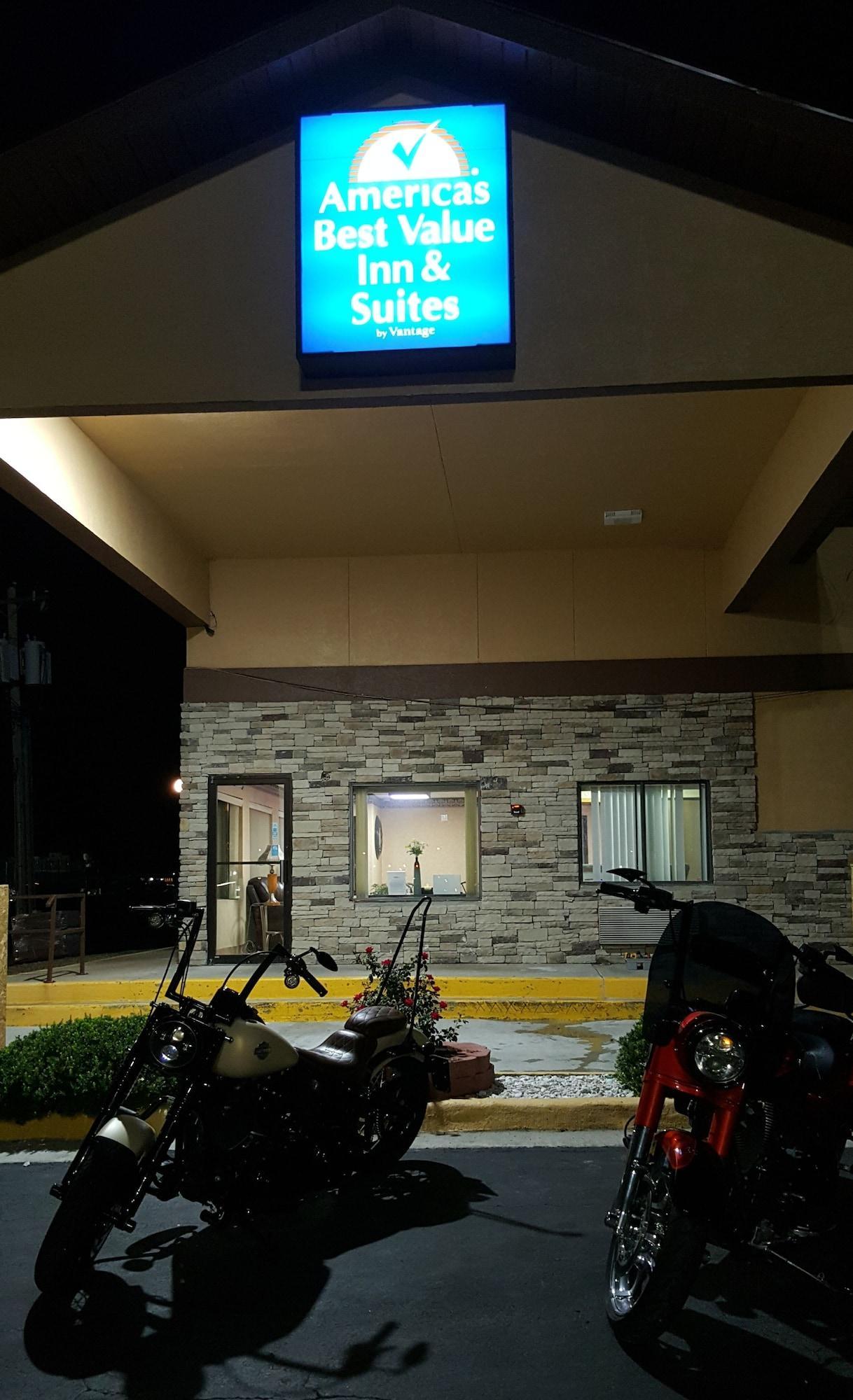 Americas Best Value Inn & Suites Harrisonville Exterior foto