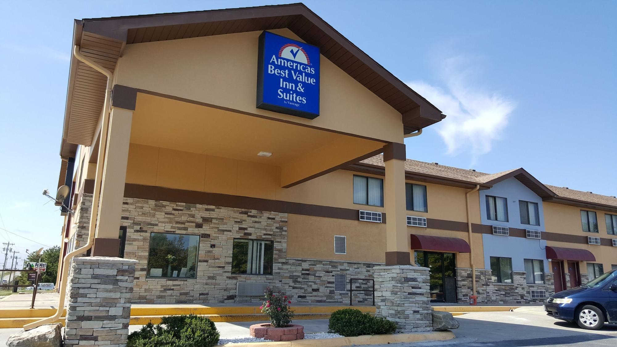 Americas Best Value Inn & Suites Harrisonville Exterior foto