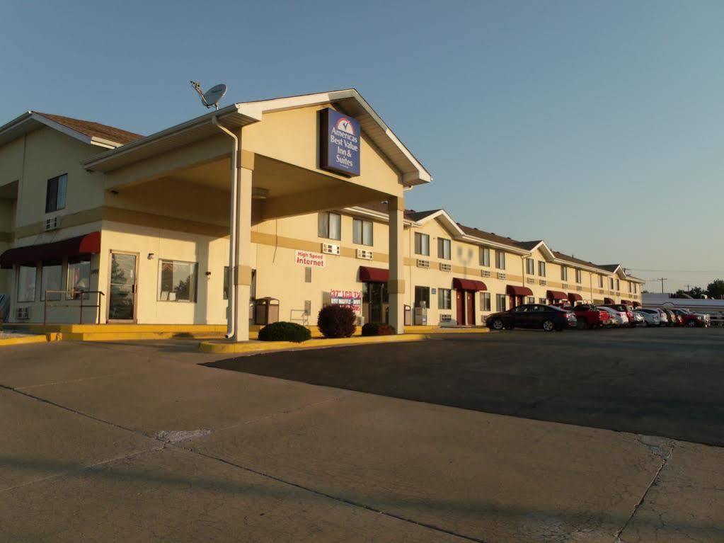 Americas Best Value Inn & Suites Harrisonville Exterior foto